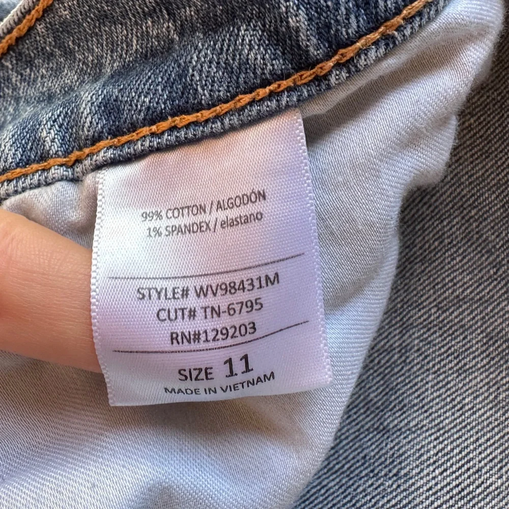 High Rise Jeans - Picture 9 of 10